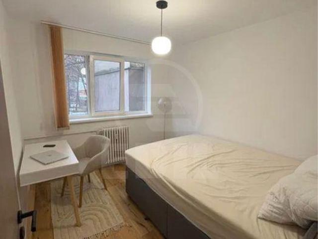 Apartamente de Închiriere 3 camere Cluj Napoca, Manastur, APCJ358092