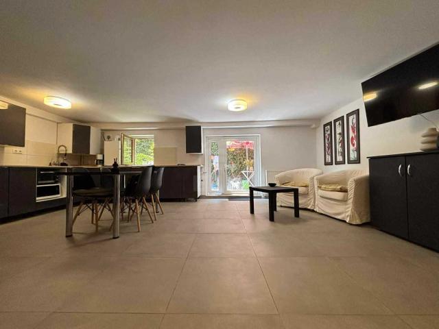 Apartamente de Închiriere 3 camere Cluj Napoca, Manastur, APCJ358223