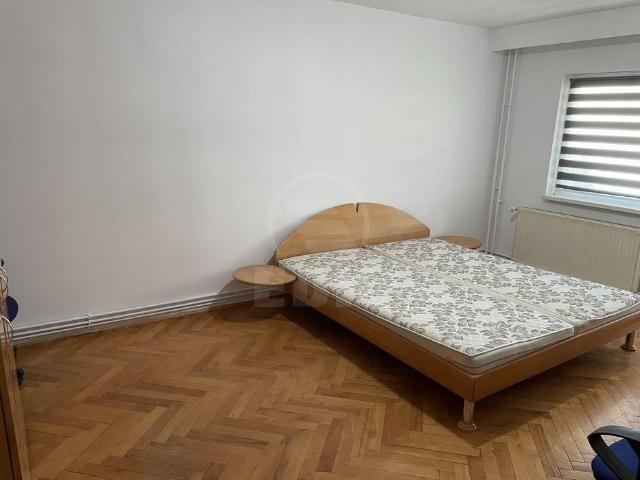 Apartamente de Închiriere 3 camere Cluj Napoca, Marasti, APCJ346319