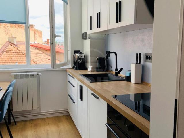Apartamente de Închiriere 3 camere Cluj Napoca, Central, APCJ342492