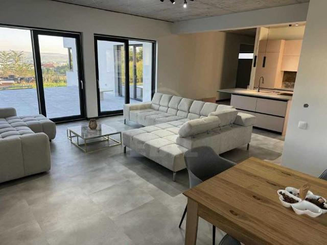 Apartamente de Închiriere 3 camere Dezmir, Dezmir, APCJ353089