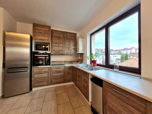 Apartamente de Închiriere 4 camere Cluj Napoca, Manastur, APCJ247062FLO