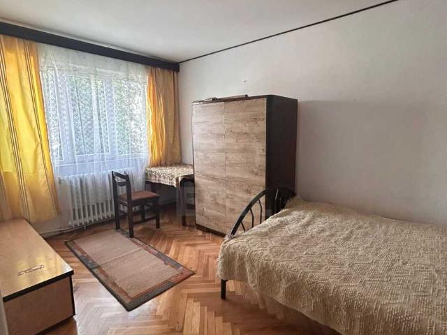 Apartamente de Închiriere 4 camere Cluj Napoca, Manastur, APCJ358769