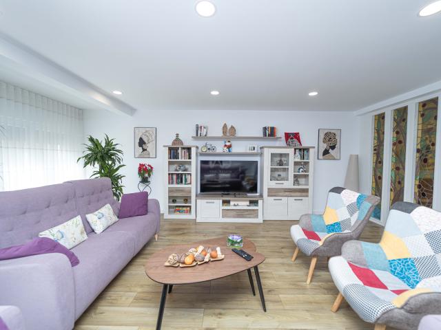 Apartamento 4 dormitorios 203 m2