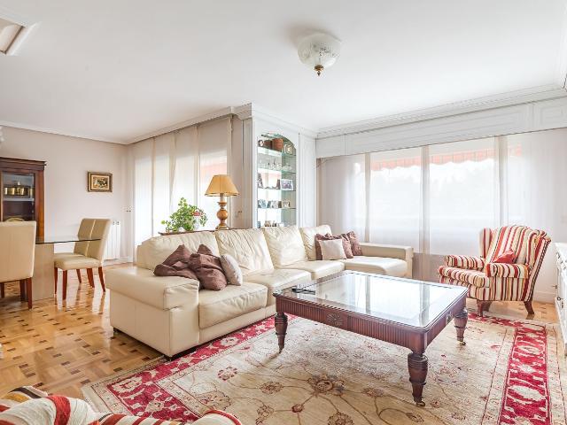 Apartamento 5 dormitorios 174 m2