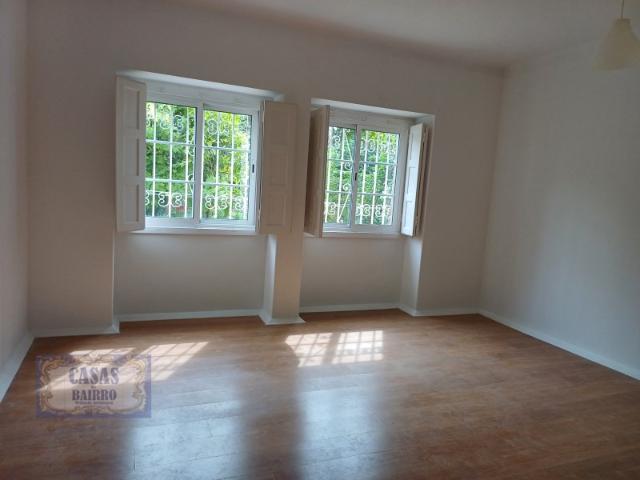Apartamento 5ass T4 renovado c/logradouro a 5 min do Metro e Centro Comercial de Alvalade