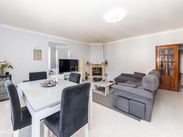 Apartamento, 102 m, Laranjeiro e Feij