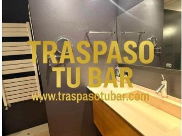 Apartamento 121m2 reformado con vistas en Las Corts junto Av Sarria, Barcelona