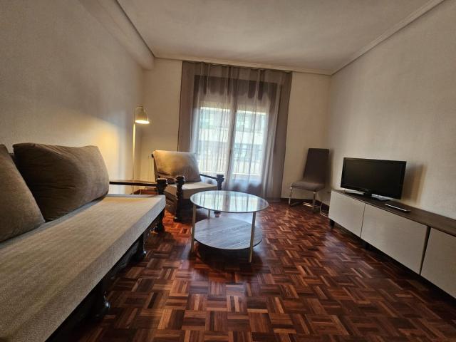 APARTAMENTO 1 DORMITORIO ALQUILER JUNTO PUERTA DE ZAMORA