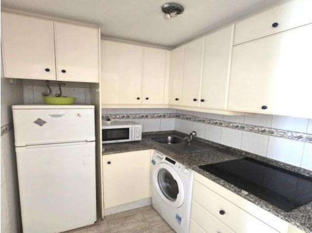 Apartamento, 1 dormitorio y 1 cuarto de baño, a unos 10 min. a pie de las playas de Los Locos y del