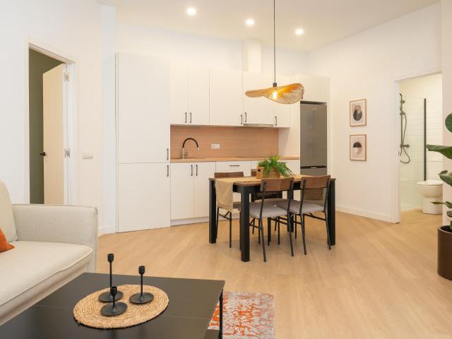 Apartamento 1 Hab + Trastero Amueblado a estrenar