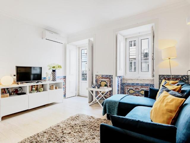 Apartamento 2+1 quartos, Terraço, remodelado, Santos Lapa 65m² Estrela