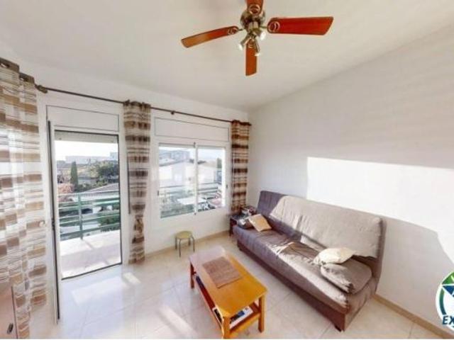 Apartamento 2 dormitorios con vistas despejadas en mas oliva, en Roses