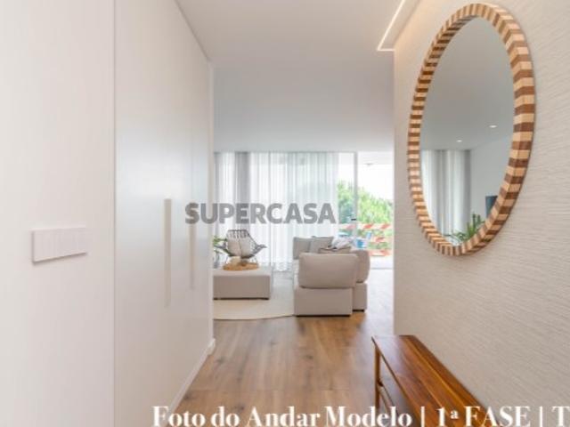 Apartamento 2 quartos 2 casas de banho novo em Sesimbra
