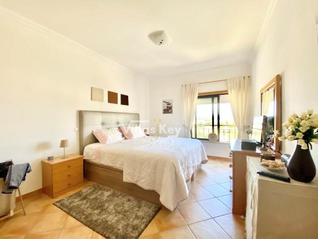 Apartamento 2 quartos, garagem, terraços muito amplos em Lag. 90m² Lagos santa maria