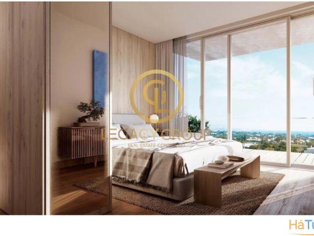 Apartamento 2 quartos localizado encosta do Carvoeiro com vista mar | 26064008256