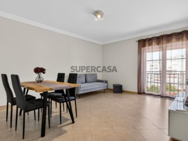 Apartamento, 2 quartos, Seixal, Paio Pires