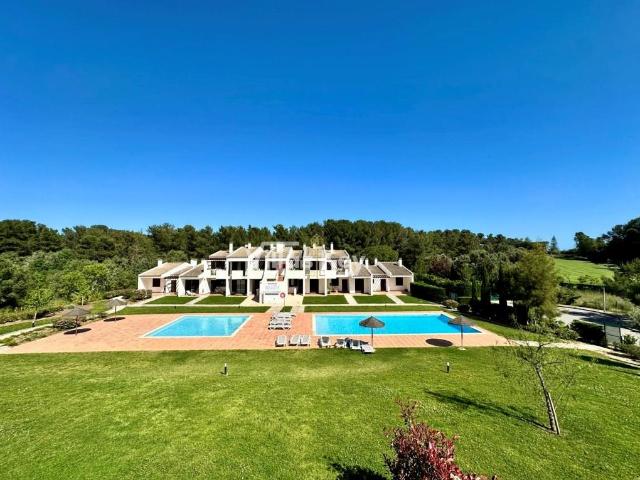 Apartamento 2quartos, piscina e garagem, Alvor, Algarve, Por. 92m² Alvor