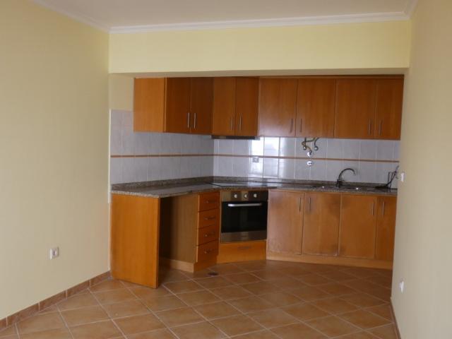 Apartamento 3 Assoalhadas Centro do Fundão 1º Andar