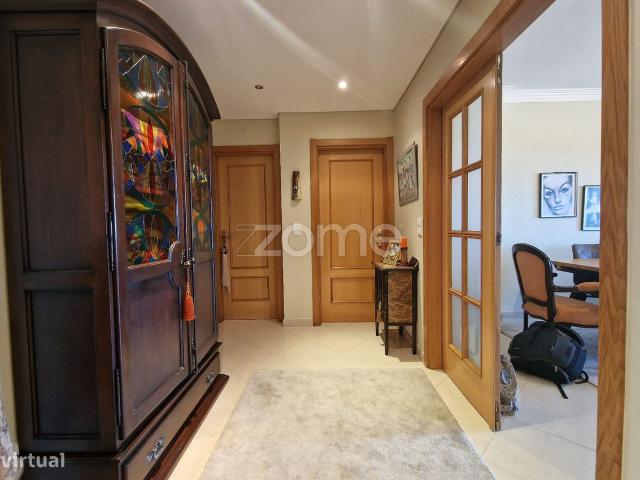 Apartamento 3 quartos com Sute, Varandas e Garagem em Palmela