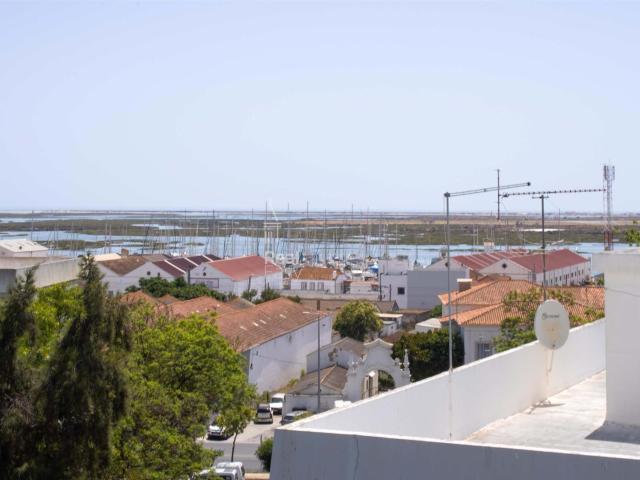 Apartamento T3, 4ºandar com elevador e vista Ria em Faro 101m² Faro Sé e São Pedro