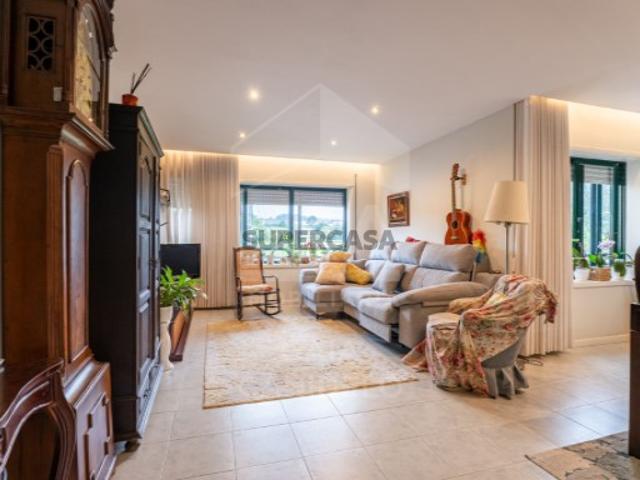 Apartamento T3 com Excelente oportunidade de investimento ou habitação própria