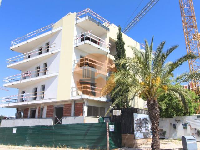 Apartamento T3, 1.º andar em edificio com elevador e estacio. 115m² Cabanas De Tavira