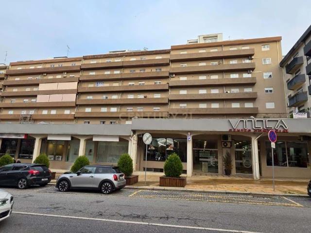 Apartamento T3 + 1 Guimarães