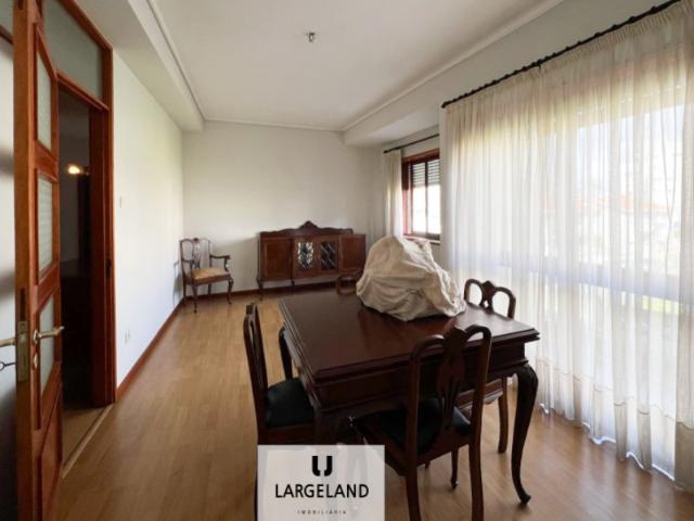 Apartamento T3 + 1 Pedrouços