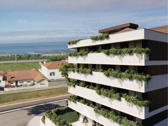Apartamento T3 Terraço + varandas + 2 lugar de garagem + arrumos | 26074083395