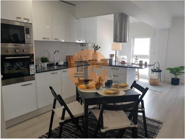 Apartamento T3 totalmente remodelado com Cozinha equipada a. 74m² Carnide