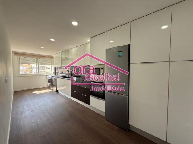 Apartamento T3 Totalmente REMODELADO com Suíte nas Paivas!