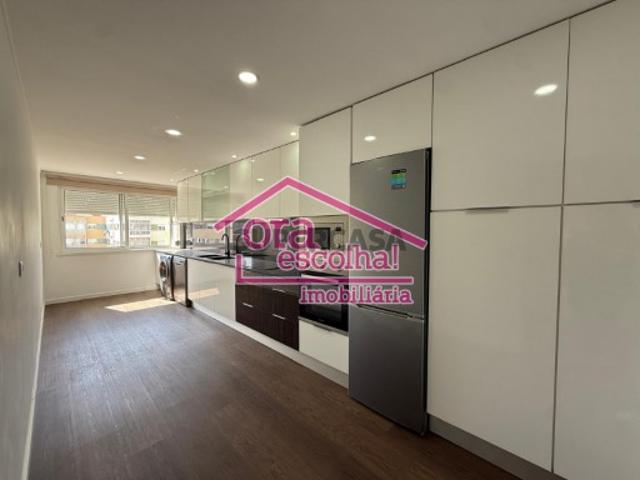 Apartamento T3 Totalmente REMODELADO com Suíte nas Paivas!