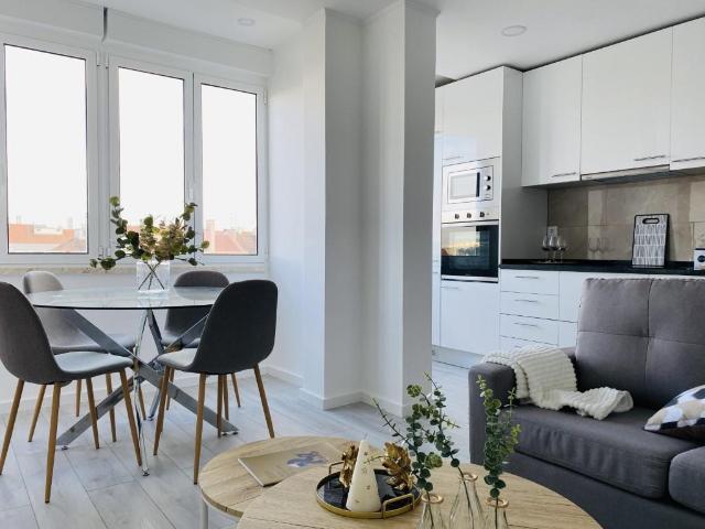 Apartamento T3, totalmente remodelado e mobilado, S. Vicente 100m² São Vicente