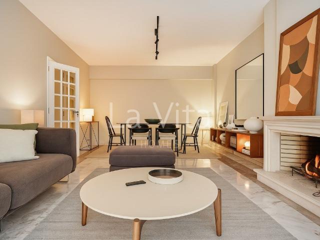 Apartamento T3, totalmente remodelado, no Bairro do Rosário. 106m² Cascais e Estoril