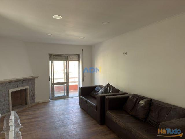 Apartamento T3 Totalmente Remodelado na Quinta do Amieiro ? Castelo Branco | 25073998443