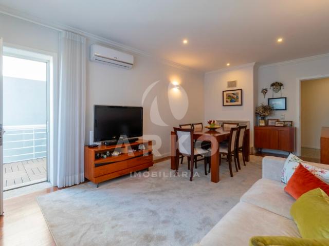 Apartamento T3 totalmente renovado, no centro de Ermesinde