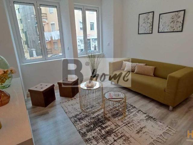 Apartamento T3 Totalmente Renovado em Benfica | 26054064000