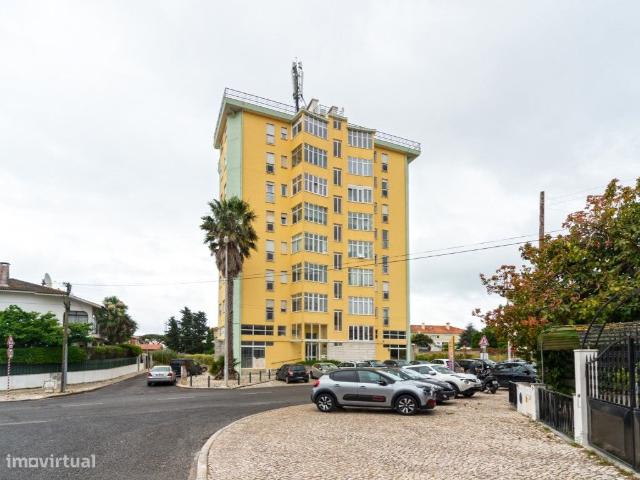 Apartamento T3 totalmente renovado em Lombos Norte