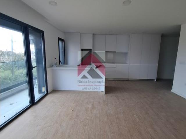 Apartamento T3 + Varanda em Esgueira, Aveiro