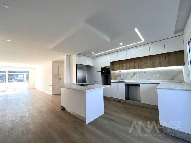 Apartamento T3 Venda em Viseu,Viseu 243m² Viseu