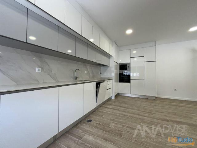 Apartamento T3 Venda em Viseu,Viseu | 26064039075