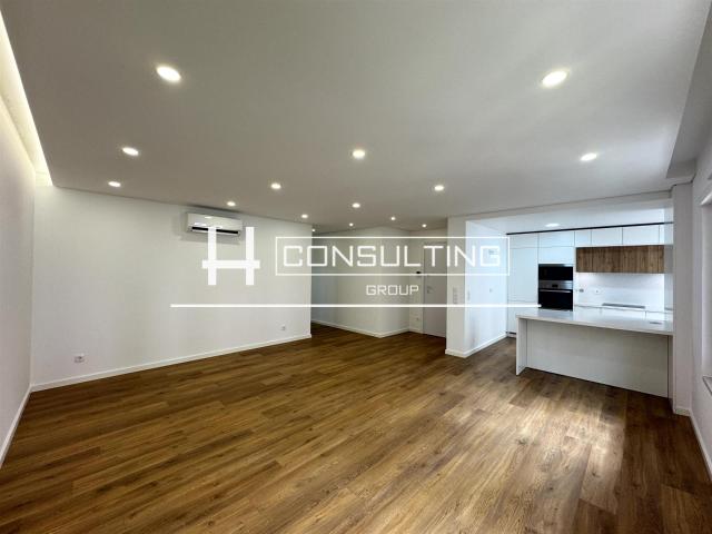 Apartamento T3 Venda em Águas Livres,Amadora 109m² Águas Livres