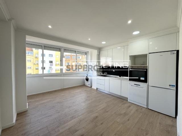 Apartamento T3 Venda em Águas Livres,Amadora