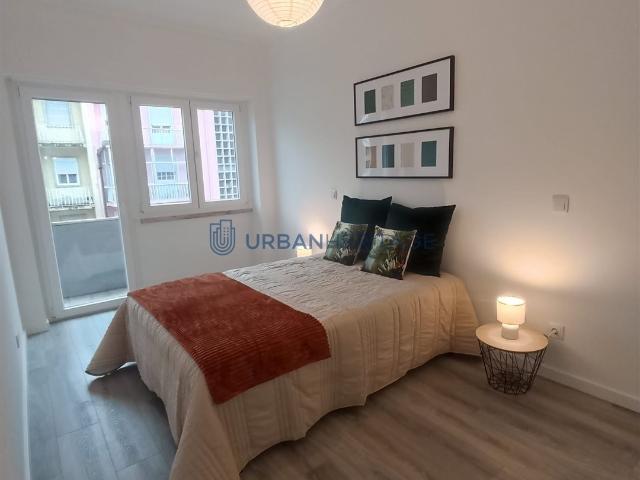 Apartamento T3 Venda em Benfica,Lisboa 73m² Benfica