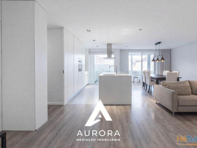 Apartamento T3 Venda em Espinho,Espinho | 26064083401
