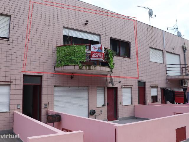 Apartamento T3 Venda em Lustosa e Barrosas Santo Estvo,Lousada