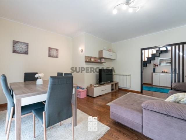 Apartamento T3 Venda em Oliveira de Azeméis, Santiago de Riba Ul, Ul, Macinhata da Seixa e Madail,Oliveira de Azeméis