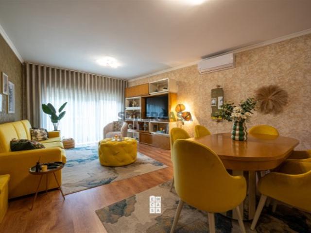 Apartamento T3 Venda em Oliveira de Azeméis, Santiago de Riba Ul, Ul, Macinhata da Seixa e Madail,Oliveira de Azeméis