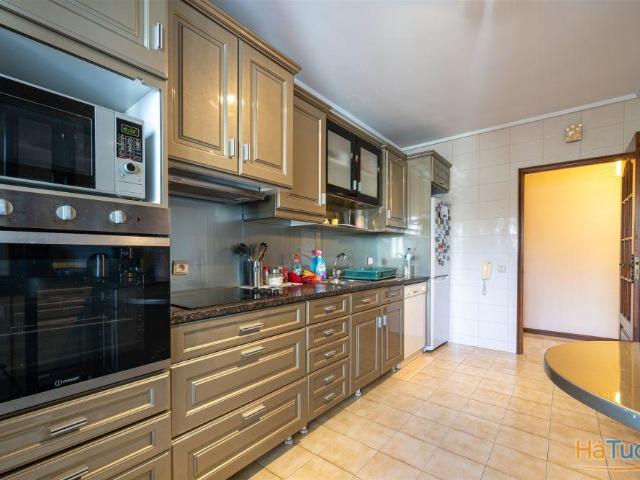 Apartamento T3 Venda em Paços de Brandão,Santa Maria da Feira | 26064087220